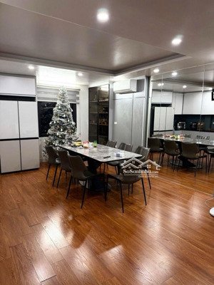 nguyễn ngọc nại - 40m -6 tầng - giá 16,5 tỷ- 1 nhà ra phố - mặt tiền lớn - thang máy - ô tô đỗ gần