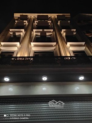 tòa văn phòng phố hoàng đạo thuý 15m mt - vỉa hè rộng - kinh doanh - 95.9 tỷ