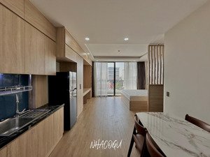 cho thuê căn hộ studio ban công ngay nhà ga t3 - hoàng hoa thám - gần e. town