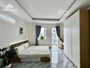 phòng 40m2 thang máy. full nội thất cộng hòa gần sân bay tân sơn nhất