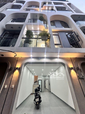 siêu phẩm thạch bàn nhà mới 6 tầng thang máy gara ô tô full nội thất