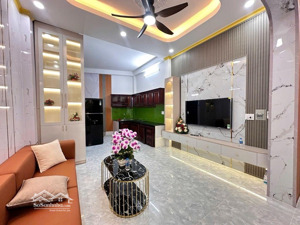 nhà đẹp ở liền - full nội thất cao cấp - hxh thông - dt 4mx10m - giá nhỉnh 5 tỷ