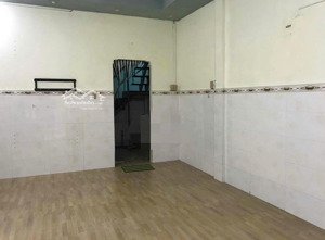 cho thuê nhà hẻm 4m(xm) tôn thất hiệp, p.13, q.11 giá 8tr