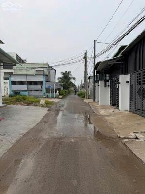 Bán nhà Trệt Lửng Mới 1ty750 Sô Riêng thổ cư