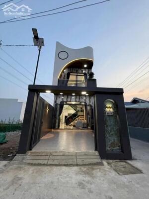 Hàng hiếm khó tìm - nhà 2 mặt tiền thoáng mát trước sau