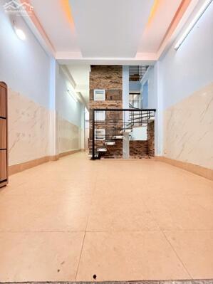 Bán nhà gần Ni Sư Huỳnh Liên - DT 37m2 - 2 tầng - giá 4.6 tỷ