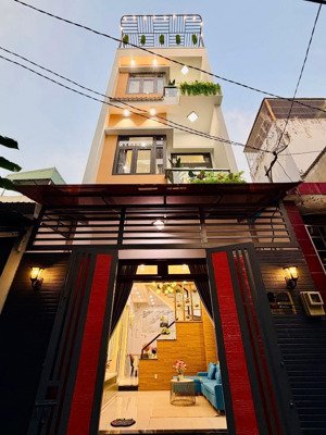 siêu thơm- 4 tầng lầu bề thế- hẻm ô tô- trang bị nội thất- đường phạm văn chiêu