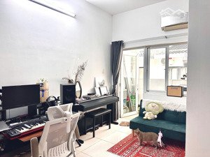 cho thuê phòng rộng 35m ban công sau tách bếp phạm hùng nối dài