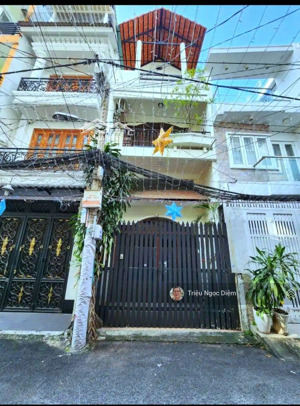 nhà ở lâu dài giữa trung tâm quận 3 hẻm 8 mét xe hơi tránh lê văn sỹ p.12 chỉ 12.5 tỷ