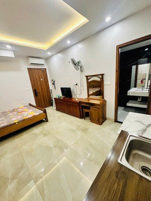 cho thuê căn hộ mini đủ đồ , vị trí trung tâm ngọc lâm, giá 4 triệu