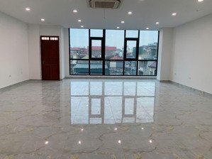 chính chủ cho thuê văn phòng nguyễn xiển 70m² giá 10 triệu/tháng vào làm ngay