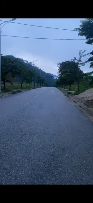 chính chủ bán đất trạm tấu ngay sát khoáng nóng cường hải