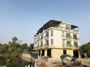 cụm 6 căn view hồ mới tinh tại quốc oai, giá nhỉnh 4,x tỷ