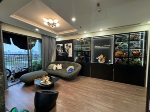 bán căn góc 3pn/95m2 view bể bơi/ đã có sổ/ đồ cơ bản/ giá bán: 9.1 tỷ/ lh: 