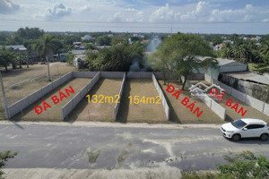 quá ngộp cần bán nhanh giảm 300tr -lô đất full thổ cư - 154m2 đường nhựa xe tải ngay bv xuyên á