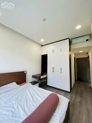 Căn hộ Ruby - Celadon có diện tích 67m², thiết kế 2 phòng ngủ 2 WC full nội thất đẹp keng