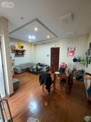 cho thuê chung cư B11C Nam Trung Yêm, 65m. 2 phòng ngủ, 10 triệu đồ cơ bản