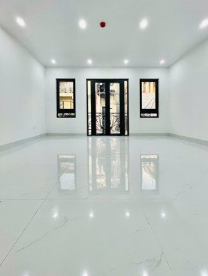 cho thuê văn phòng 35m2 tại nguyễn tuân - hà nội