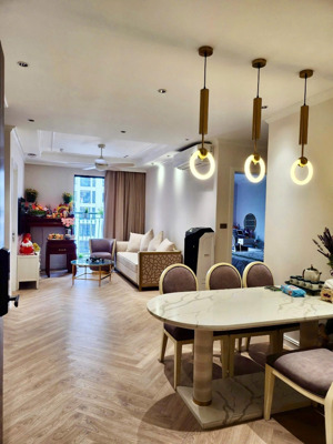 cần bán gấp "căn góc hoa hậu 2pn" chung cư toà n04a ngoại giao đoàn, dt: 60m2, bc nam, giá 6,850 tỷ