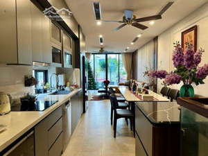 biệt thự sài đồng thu nhỏ ngay trung tâm quận long biên, 142m2, mặt tiền 7m, 27 tỷ (190tr/m2).