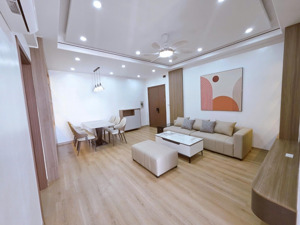 chính chủ cần bán gấp căn hộ chung cư toà ct2b khu đô thị mễ trì hạ,(đối diện kengnam)