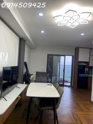 CHO THUÊ CĂN HỘ TÒA INTRACOM T32 Diện tích: 70m, lô góc thoáng sáng Căn hộ đẹp tiện nghi