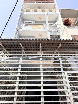 chính chủ bán gấp căn nhà đẹp 4 tầng - bà hom, quận 6 - dt 90m2, 5x18m - giá 14,3 tỷ