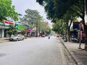 vị trí cực vip mặt phố phạm khắc quảng - giang biên - việt hưng.
đường rộng 22m, vỉa hè 5m. sẵn nhà