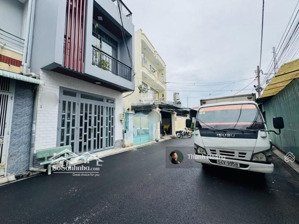 bán gấp hxh tô hiệu 70m2 3tầng vuông vức 9tỷ