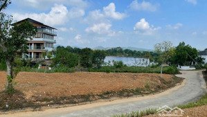 187.9m² thổ cư ba vì, view hồ núi hiếm, cách hà nội 1h. lh phan anh