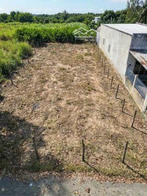 gia đình không còn nhu cầu xây nữa nên cần bán lại lô đất 5m x 25,94m ở xã trung lập thượng củ chi