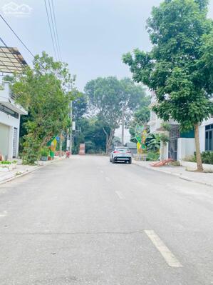 Bán đất lô góc khu phân lô Sốc Lường, Hội Hợp, Vĩnh Yên. DT 124m2, đường 13,5m