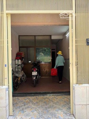 cho thuê nhà hẻm 2.5m(xm) nguyễn thiện thuật, p.3, q.3 giá 12tr