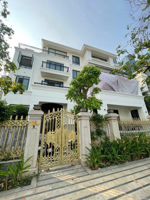 chuyển nhượng biệt thự vic ba son view công viên - 225m2 - giá 225 tỷ tl