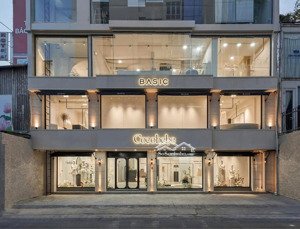 cho thuê nhà mp triệu việt vương, 240m2 x 4t, mt 11m, thông sàn, vị trí gần vincom, giá thuê 200tr