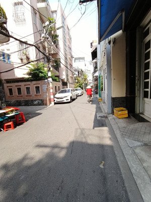 bán nhà 4 tầng nguyễn bặc p3 tân bình. đường nội bộ 8m khu vực dân cư đông đúc, an ninh cao