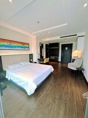 chính chủ bán căn studio tầng cao view phố giá rẻ nhất 1.5x tỷ 