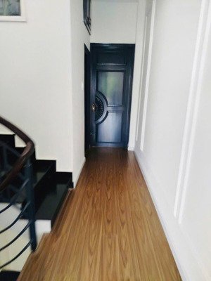 bán nhà hẻm vip quốc hương thảo điền, quận 2 dt:4x23cn:90m2hđt:60 triệu tháng