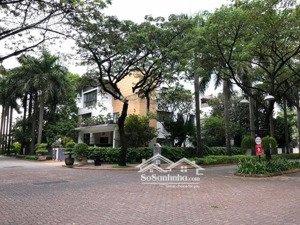 cần bán khuông đất 651 m2 nằm trong khu compoud eden ng. văn hưởng giá chỉ có 178trm2 ~ 115 tỷ