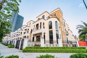 chuyển sang sống cùng con, nhượng lại căn biệt thự mặt đường 30m phân khu gia22 - ciputra đang ở