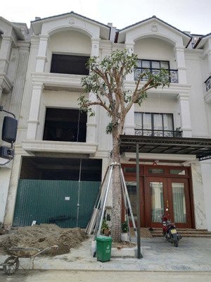 cần bán nhanh căn nhà liền kề xây thô khu đô thị atm3 đông hương, hạc thành, thanh hoá