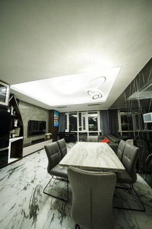 cần bán nhanh căn hộ 4 phòng ngủ imperia an phú, nội thất cao cấp, nhà mới đẹp, sổ hồng.