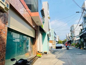 nhà mặt tiền gần nguyễn sơn, tân phú 2 tầng 36m nở hậu tài lộc hơn 4 tỷ xíu