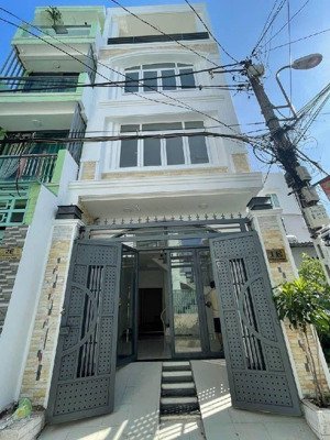 bán nhà 4 tầng , 5pn ,6wc ngay phan đăng lưu , hàng xóm quận 1 . bình thạnh