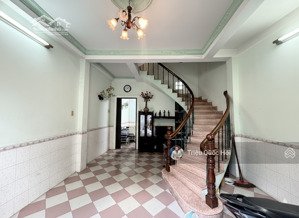 9,7tỷ 55m2( 4.9 x 14.5 ) 4tầng shr nguyễn văn cừ q.5-giáp q1