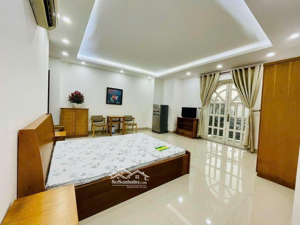 bán nhà lê văn sỹ 171m² 7 tầng - 47 tỷ - dòng tiền 1.8 tỷ/năm