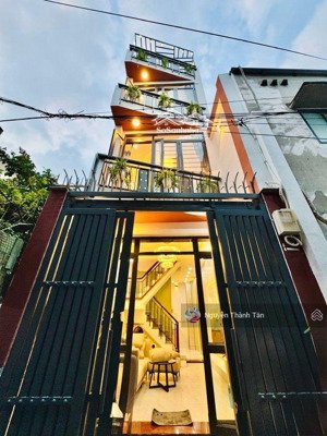 chợ gò vấp- hẻm xe hơi- 4 tầng mới cứng - 3 phòng ngủ - chỉ 4 tỷ hơn