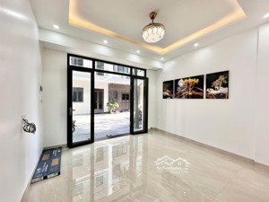 nhà himlam hùng vương ,có sổ ,full nội thất về ở ngay ,giá tốt