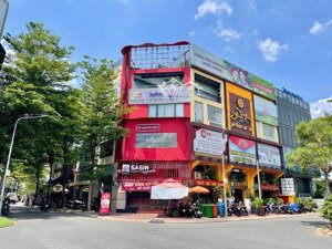 bán nhà đường số mặt tiền kdc kim sơn - dt : 5x20m , hầm + 4 lầu . có thang máy - p. tân phong q7