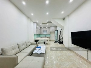 cực hiếm nhà bán, phố cửa bắc, 25m ra ô tô, kd, ngõ thông thoáng, dân xây chắc chắn, tặng nt,5t*32m